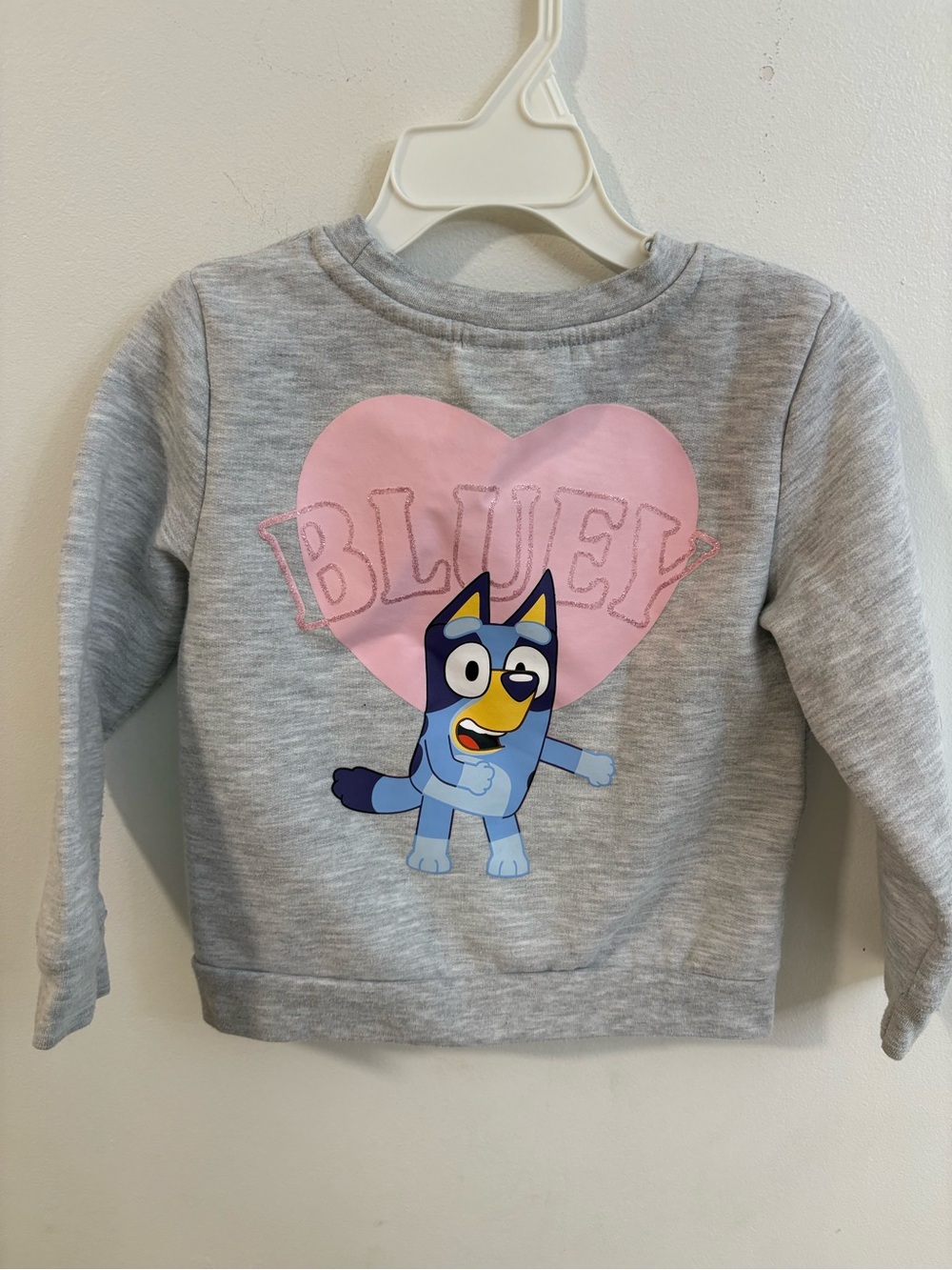 4/30$ Bluey Grey Pullover Sweatshirt with Pink Heart 2 years